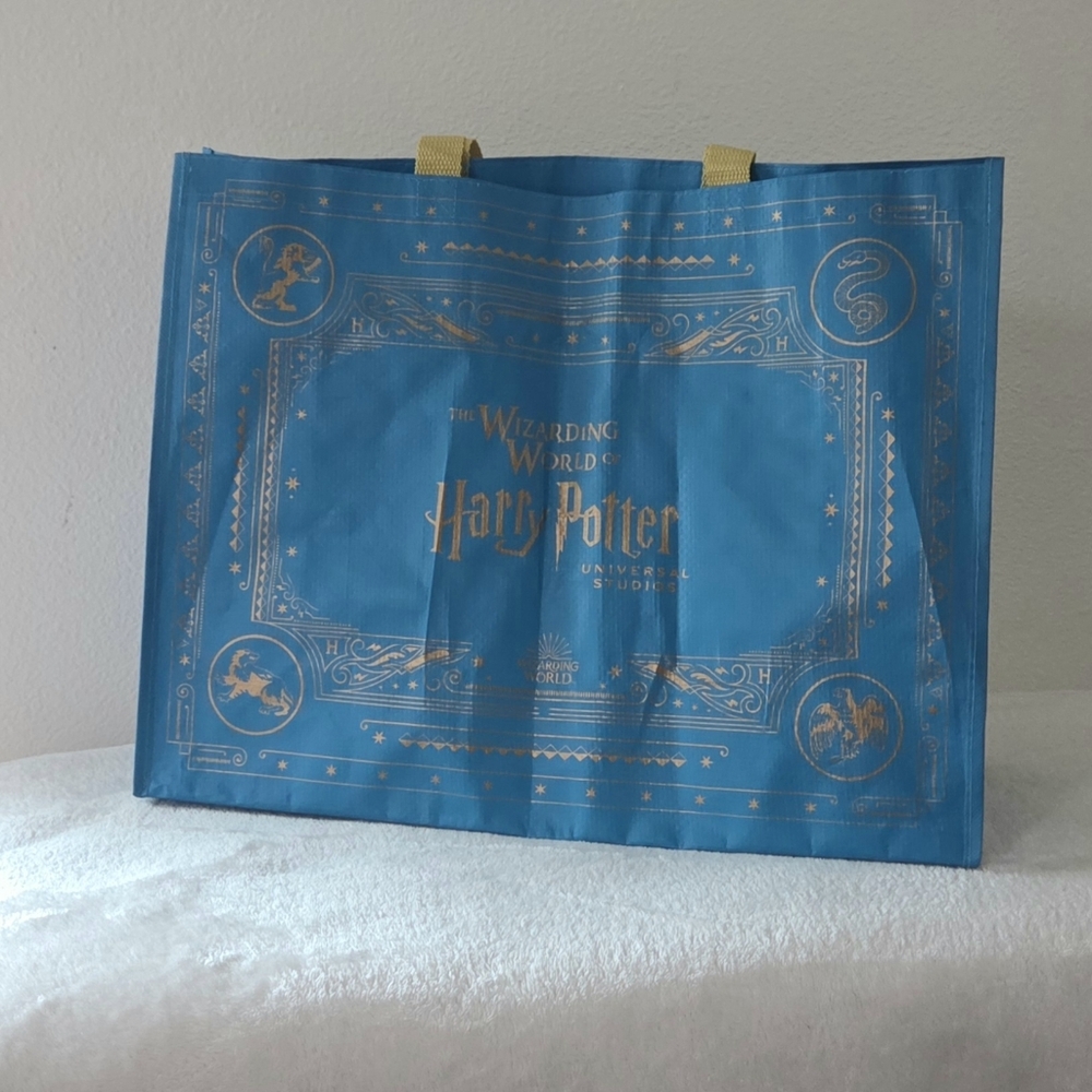 Universal Studios Harry Potter Wizarding World Reusable Blue Yellow Tote Bag